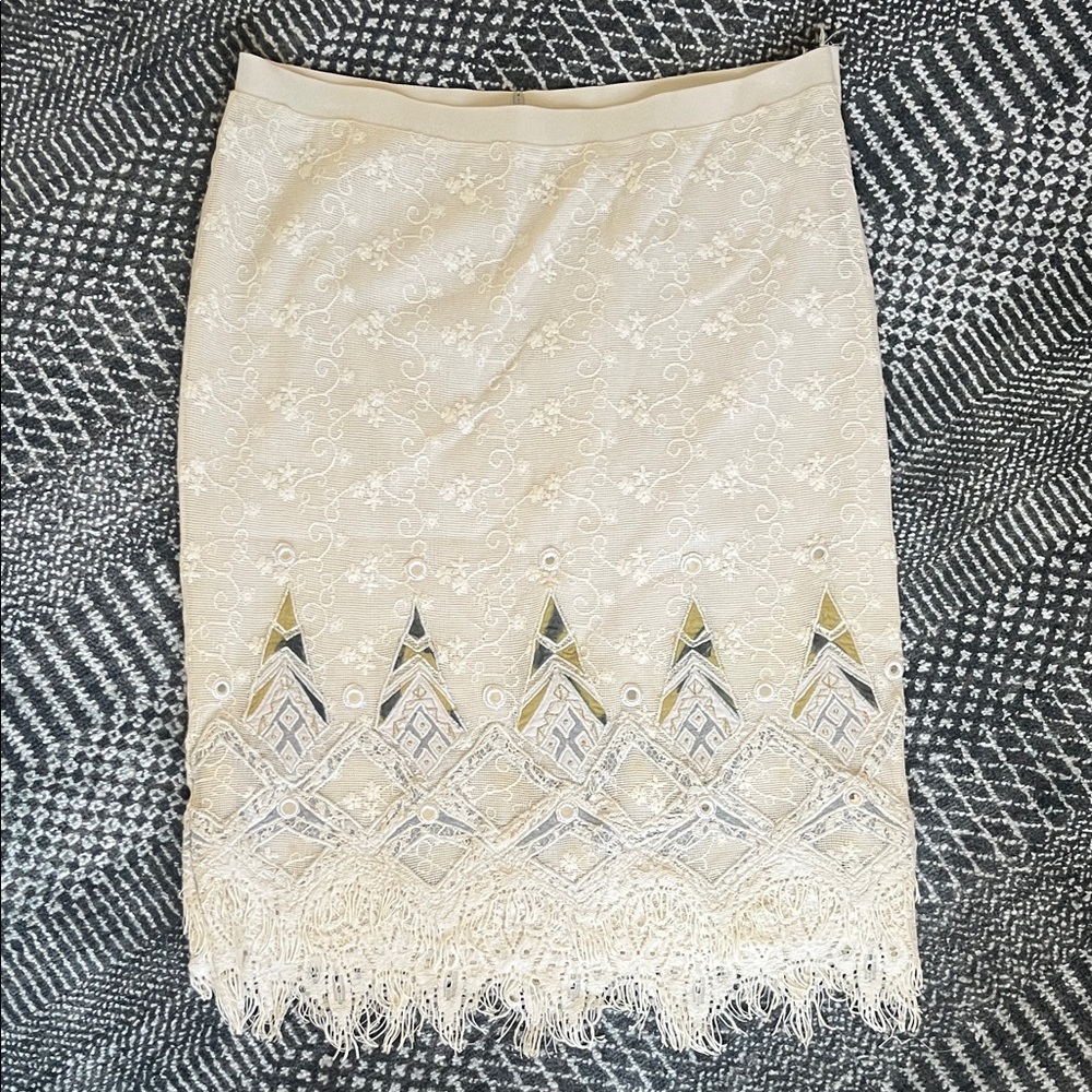 Elie Tahari Cream Embroidered Pencil Skirt